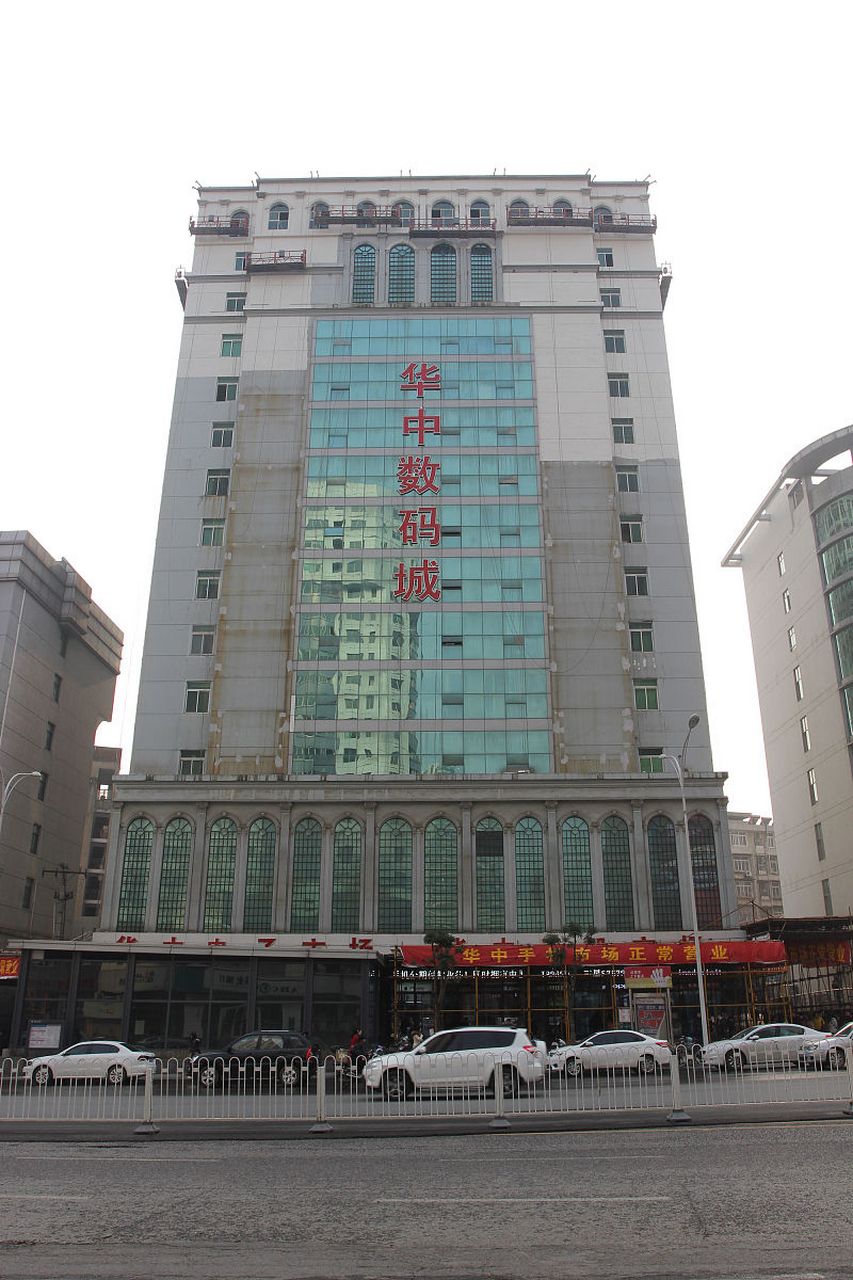 你知道吗,德明饭店可不单单是一家饭店那么简单,它可是承载着武汉深厚