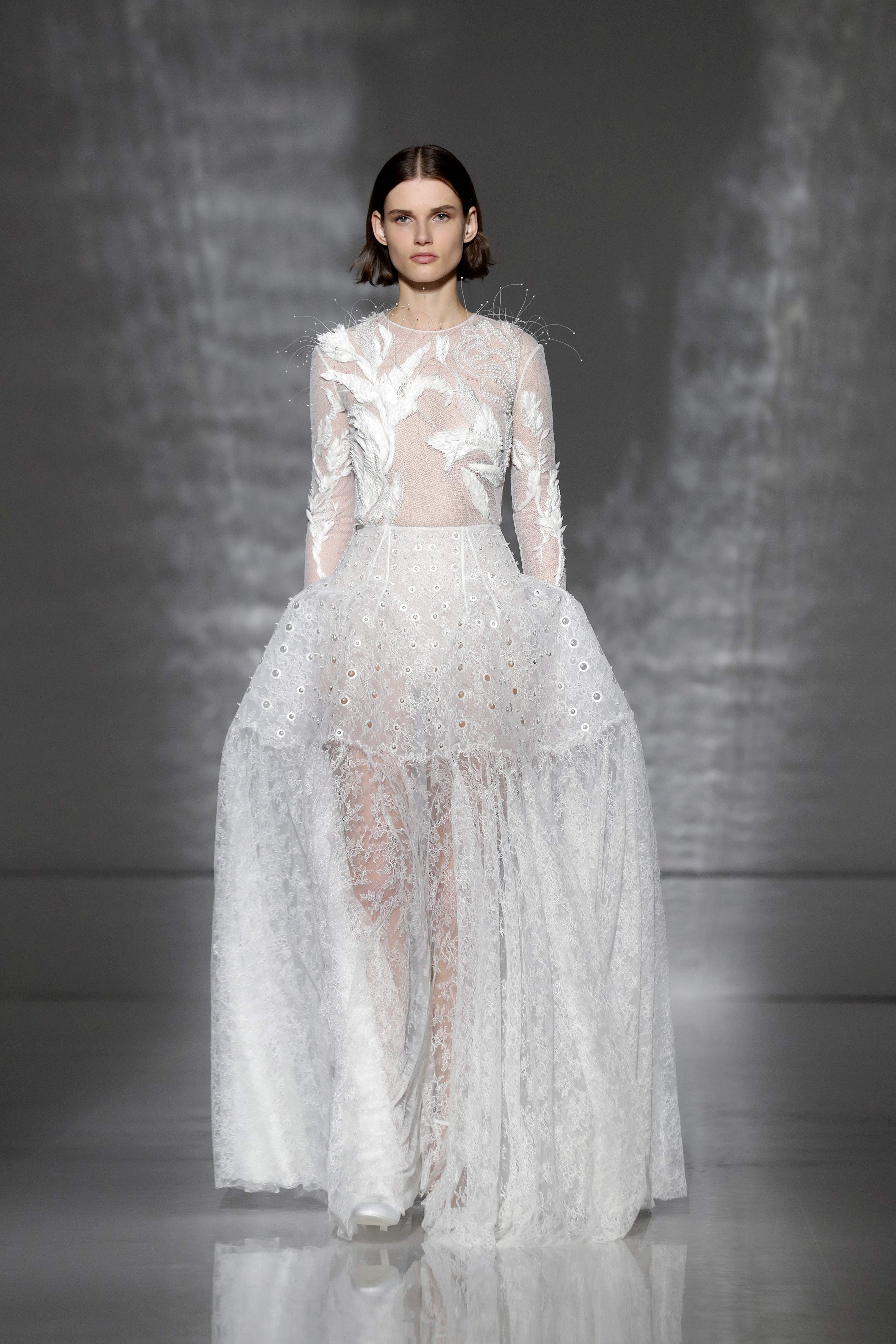 巴黎高级定制时装周——纪梵希展示新品时装(4)