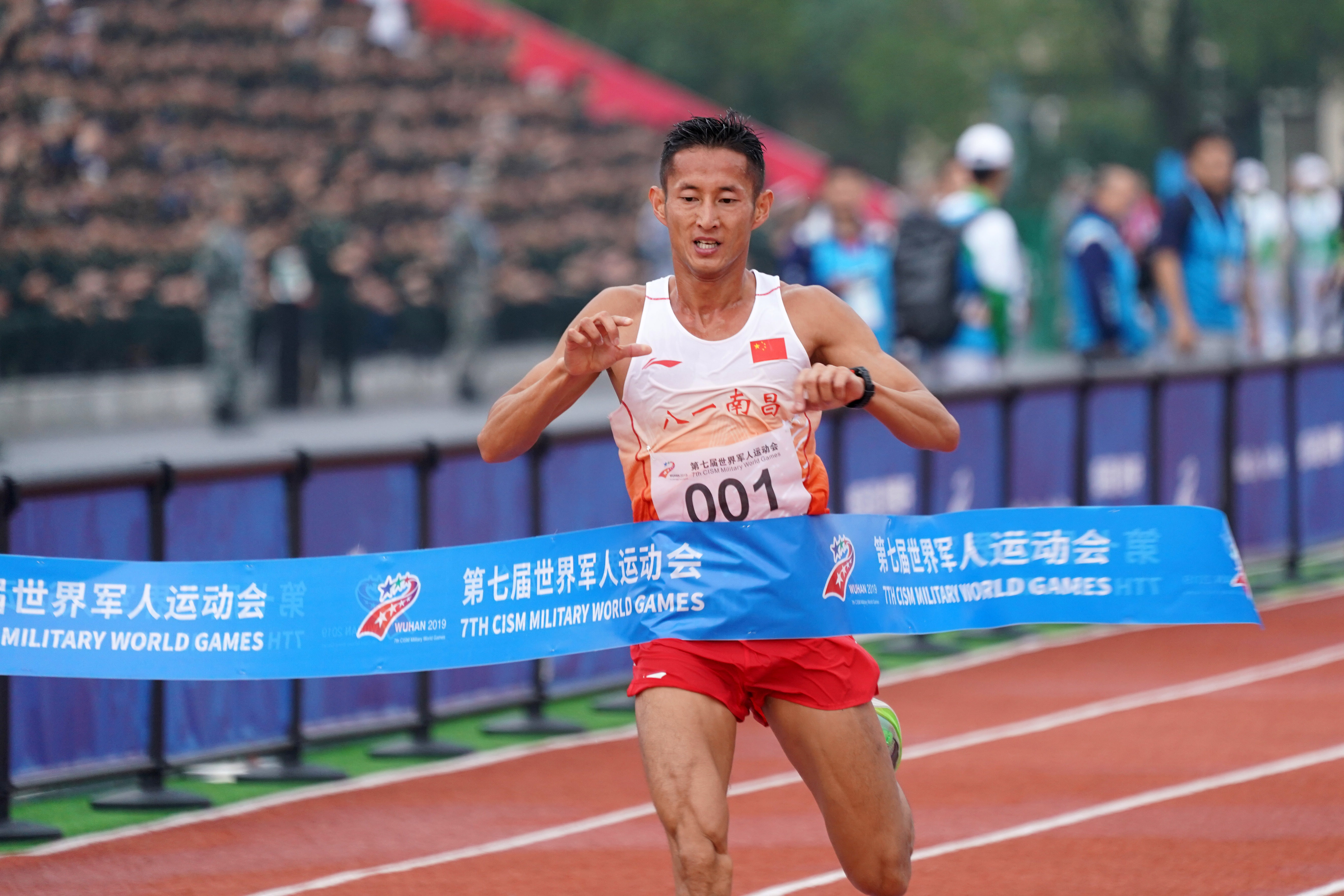 军事五项——男子个人全能:中国选手包揽冠亚军(4)