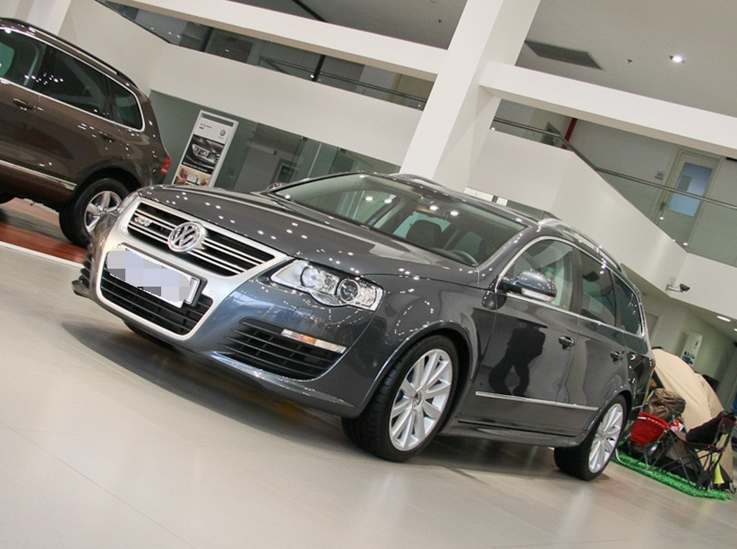 浅谈家用代步十分方便的大众进口辉腾尊享版的感受与体验