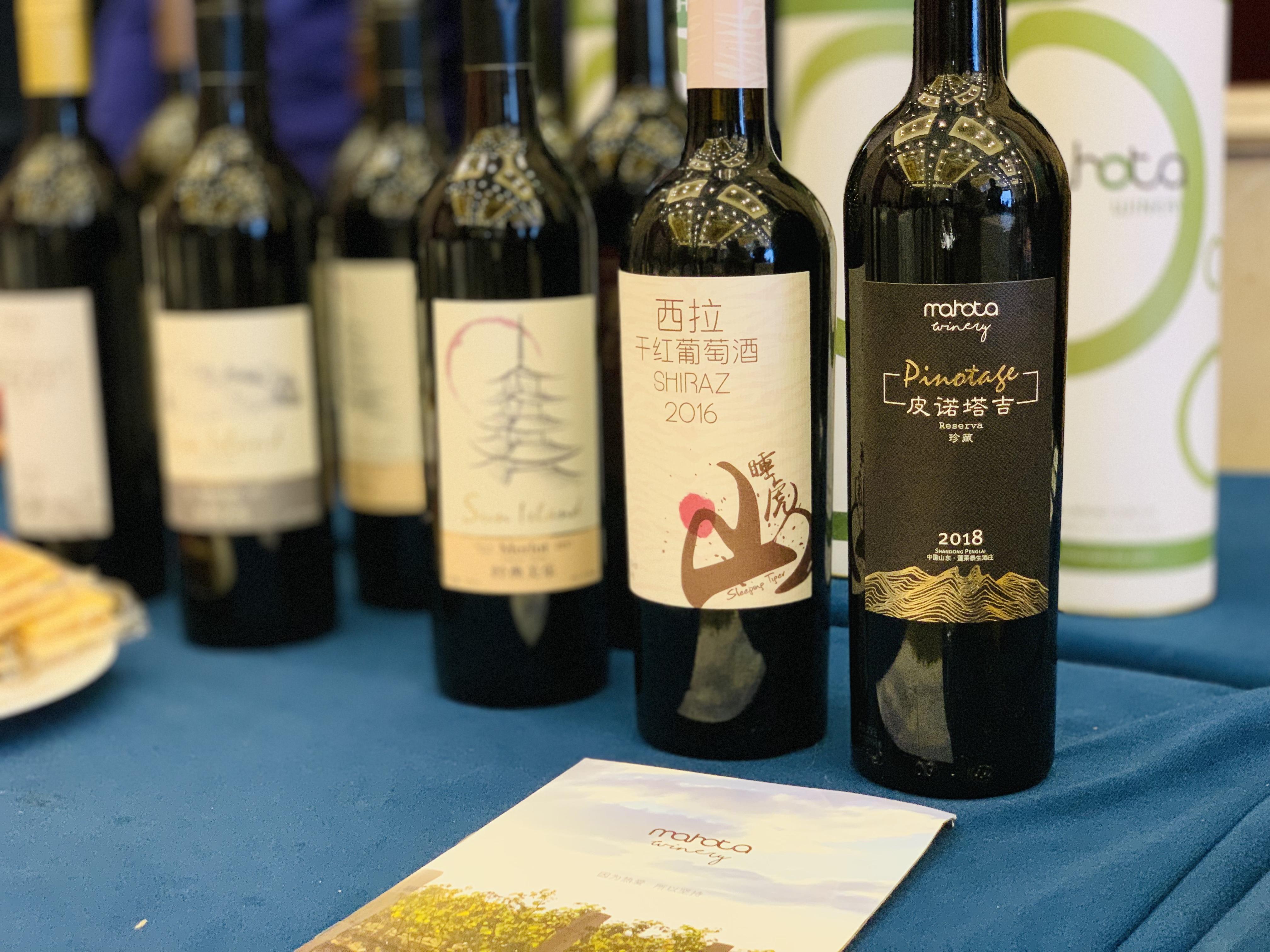 传播海岸产区新风尚——"五色海岸"蓬莱葡萄酒惊艳临沂