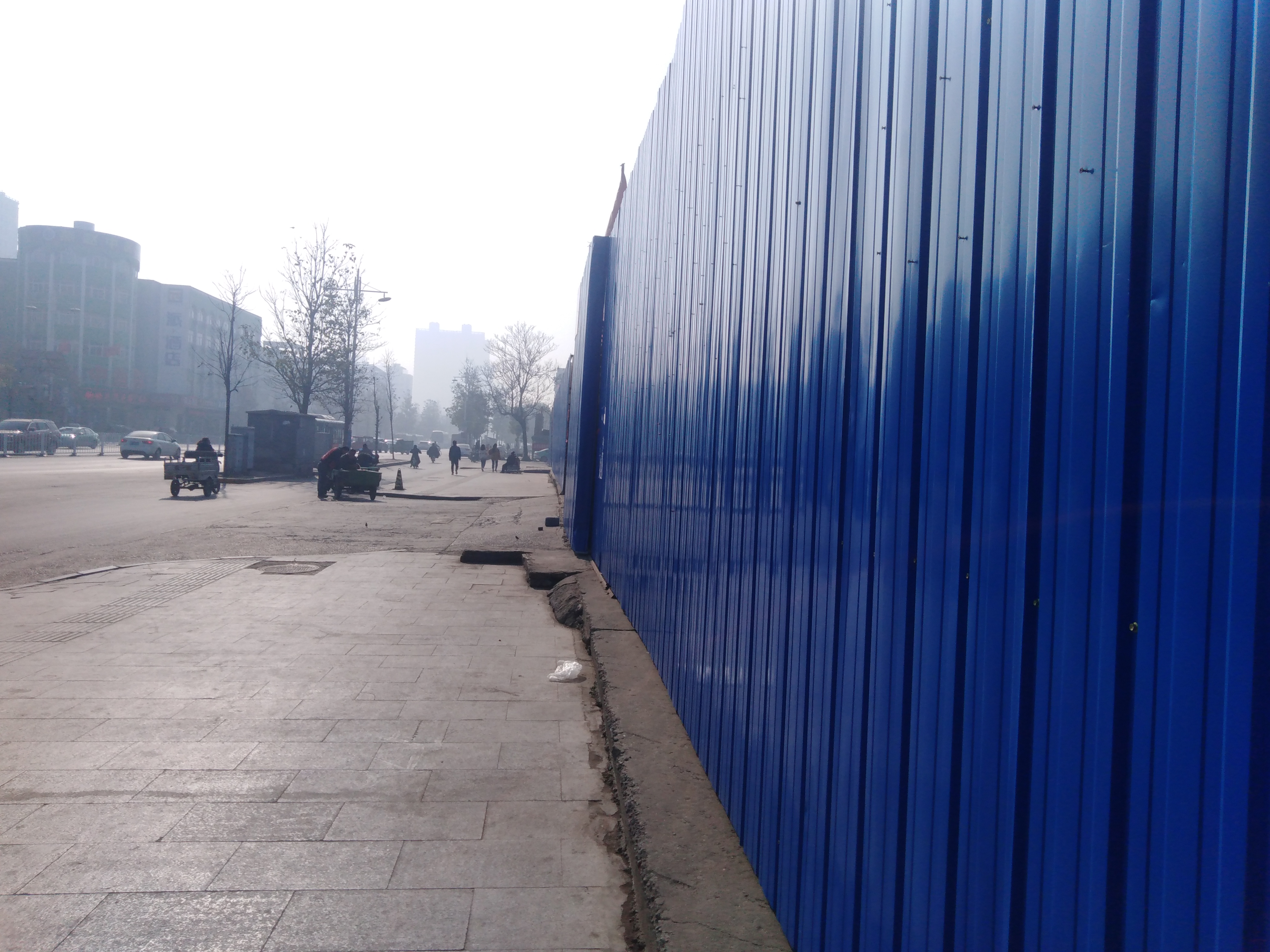 风光不再,商户搬迁后的邯郸现代轻纺城