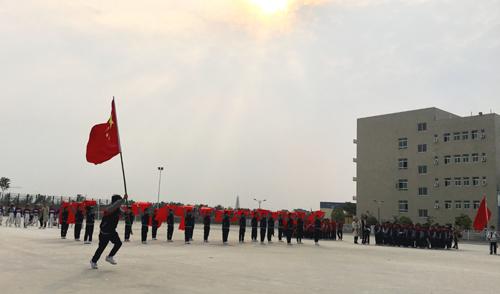 河南省镇平县玉都中心校举行广播操比赛