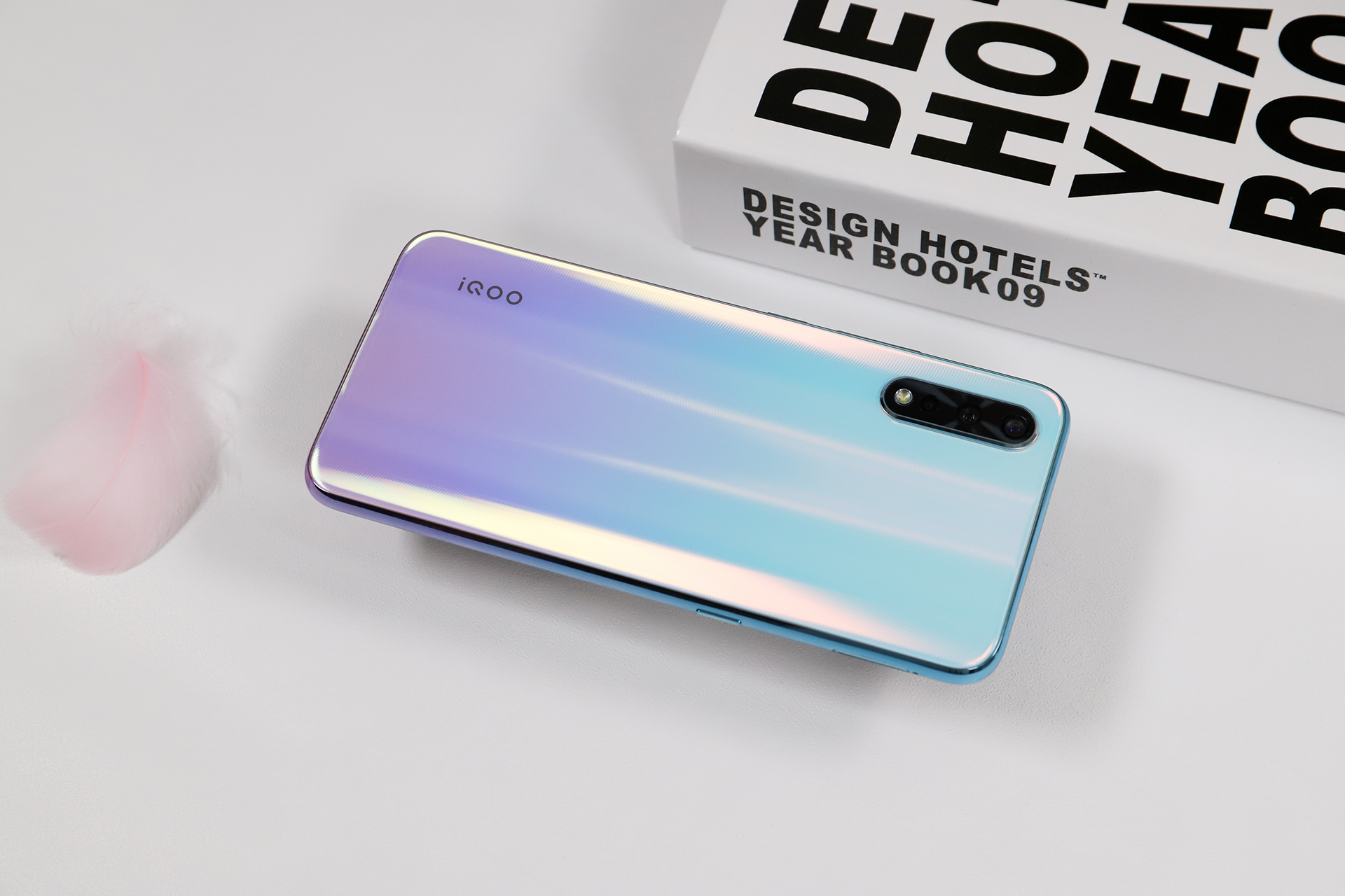 更梦幻的冰岛极光配色 iqoo neo 855版图赏