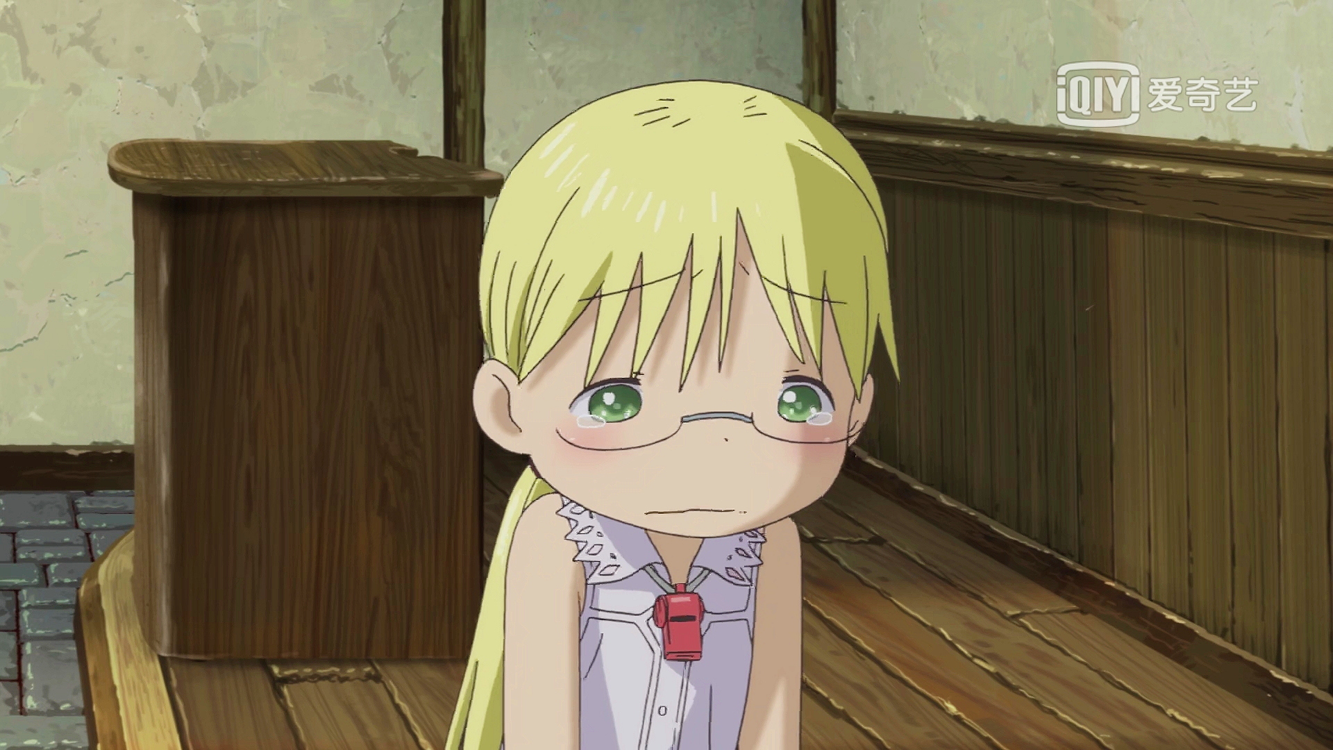 《来自深渊》中的莉可是本作女主角,12岁的少女,持