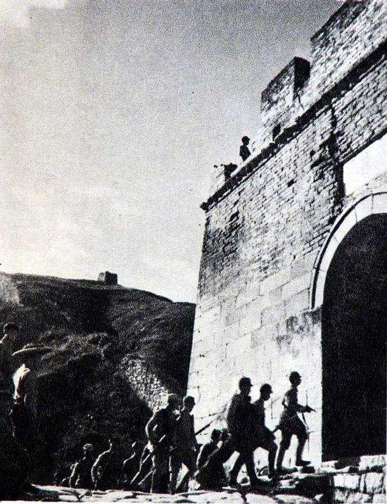 太原保卫战,傅作义已经摆了"空城计",却为何只守了3天