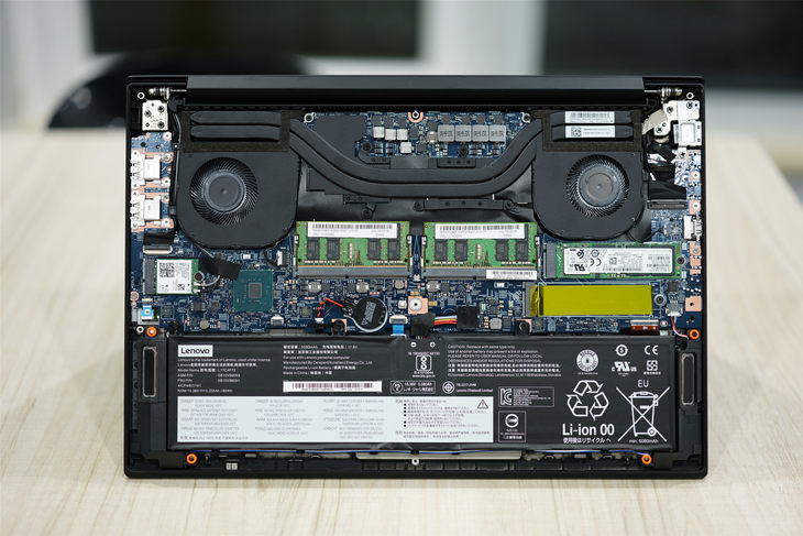 轻薄外观澎湃性能 thinkpad p1隐士2019专业移动工作站评测