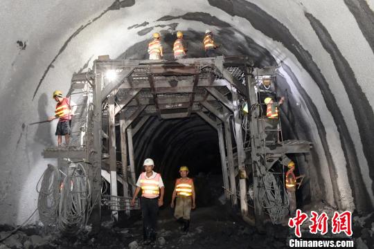 浦梅铁路推进建设 完善海西铁路网