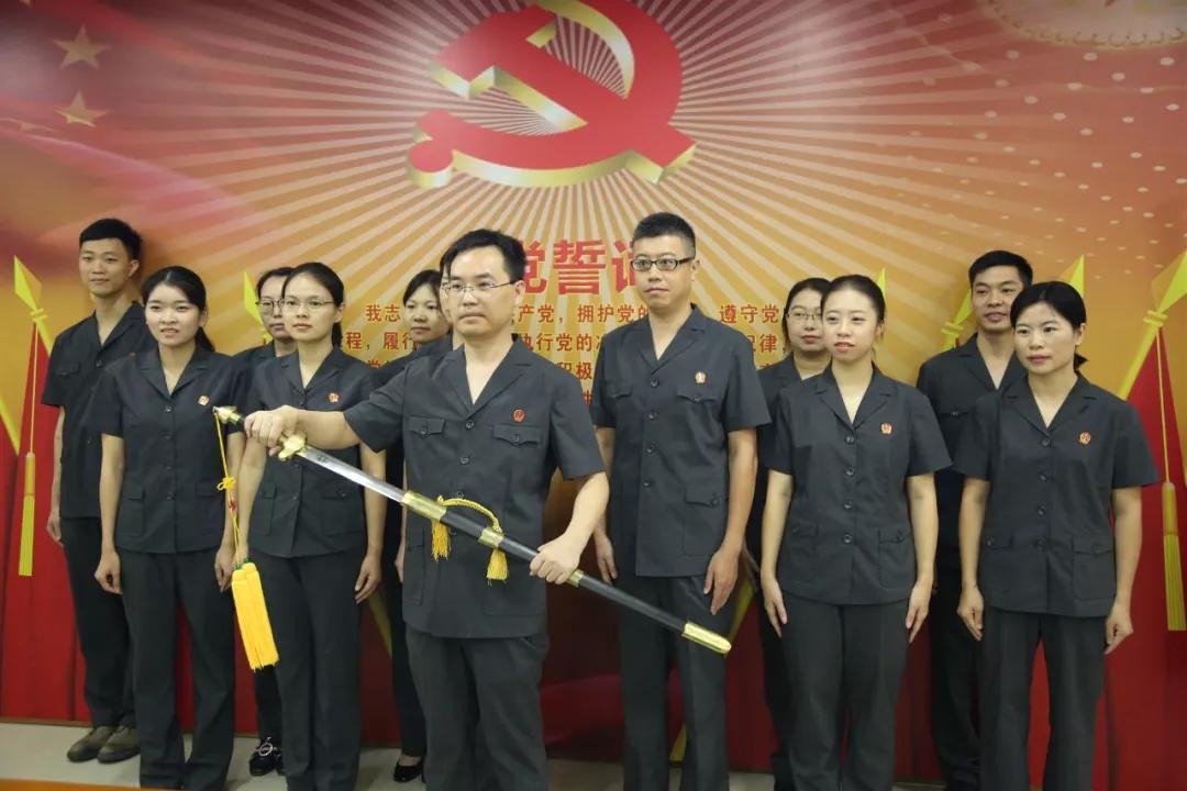 "出鞘"!"长安剑"巡展到顺德法院