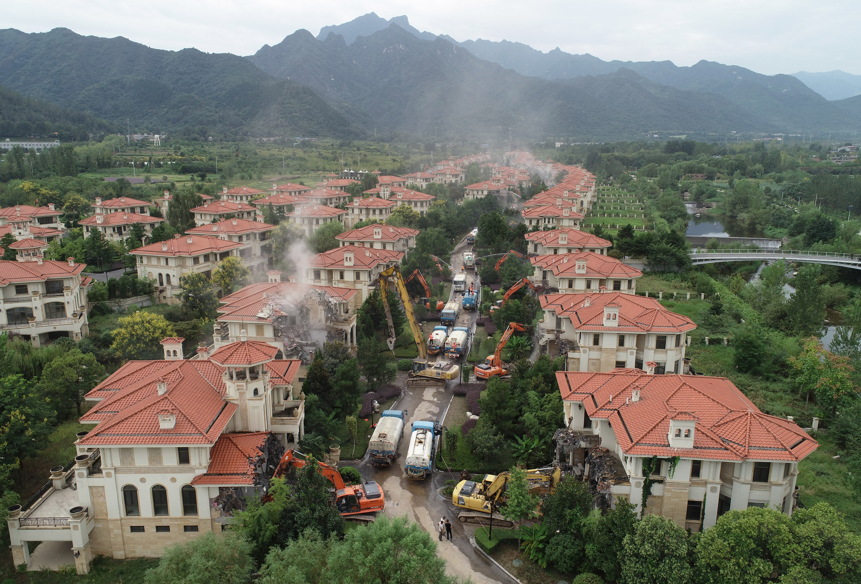 秦岭违建别墅图片