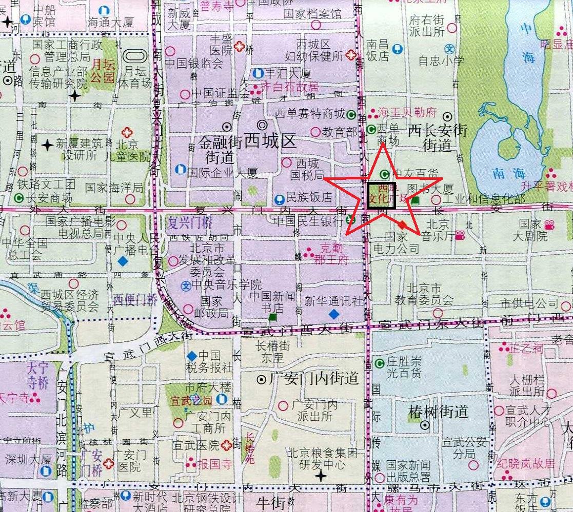 北京的西单文化广场正在施工:工程主体不在地面,而在地下四层