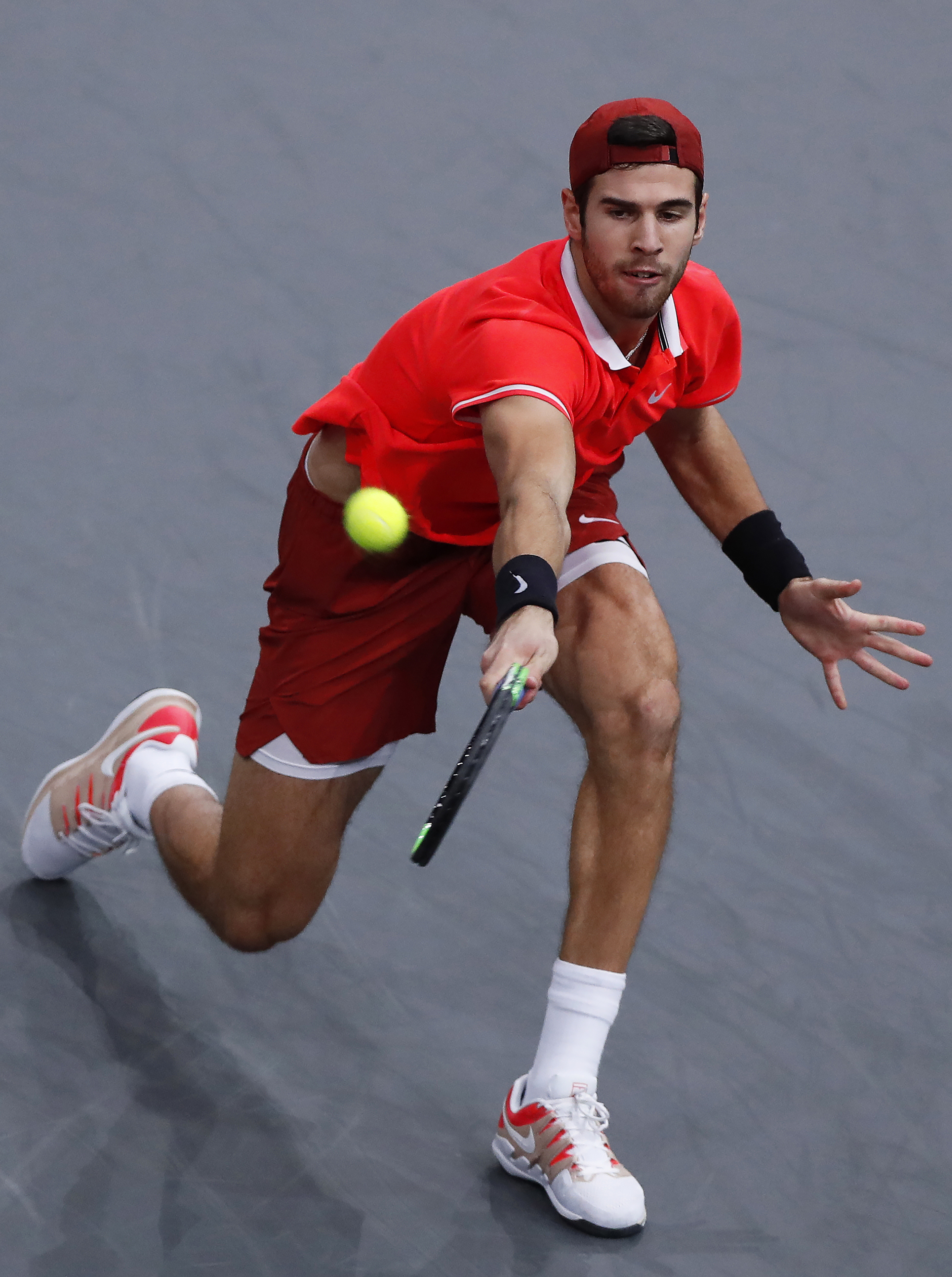 网球——巴黎大师赛:卡恰诺夫晋级半决赛