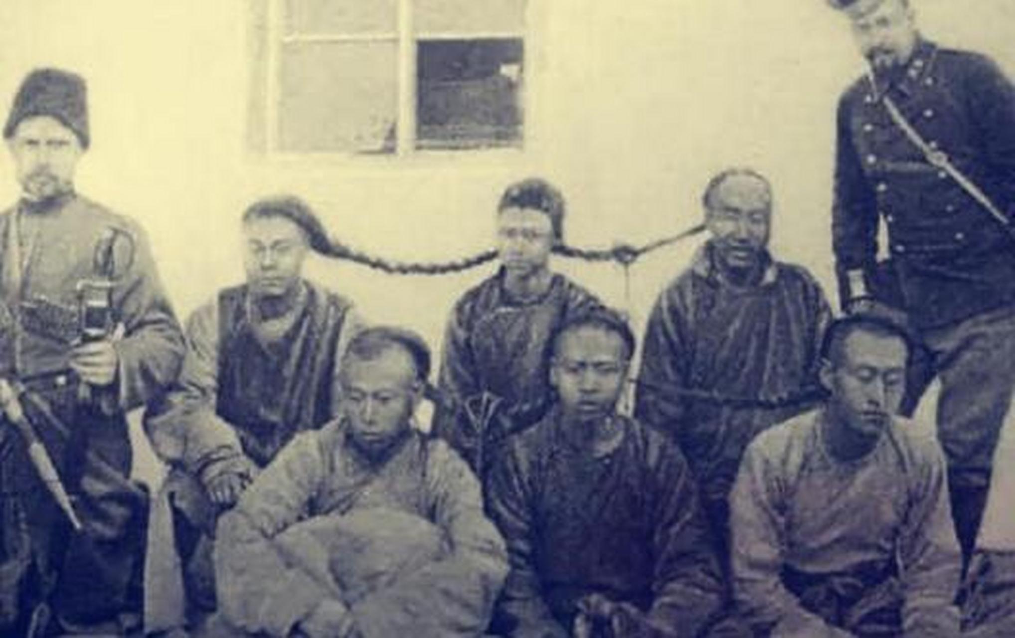 江东六十四屯,指的是原黑龙江东岸的六十四个中国村屯,范围自精奇里江