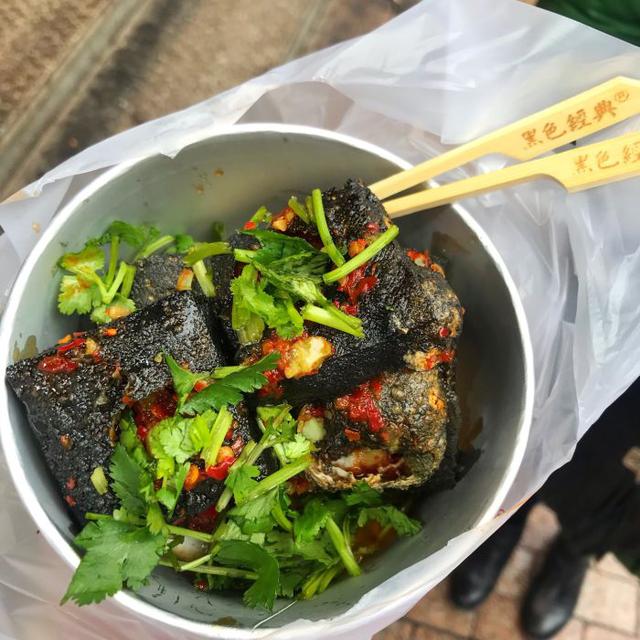 黑色经典教你炸臭豆腐,再见吧路边摊!