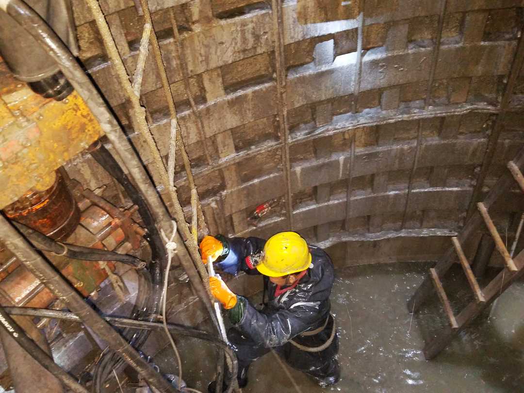 大瑞鐵路高黎貢山隧道1號豎井完成掘砌