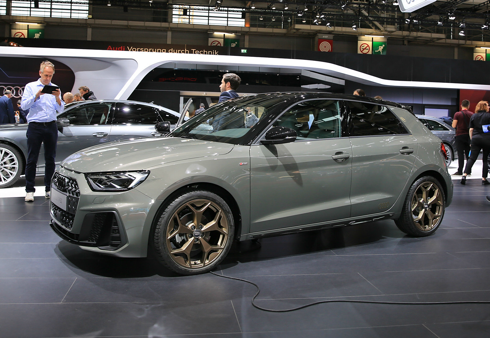 b级紧凑型小轿车,奥迪公路"小霸王",仅20万到手,超值!