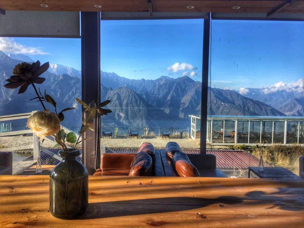 建在云端的民宿:浮云牧场