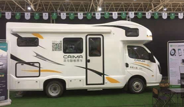 五征真是致力于造福农民!新推出房车堪称移动总统套房,只要8万