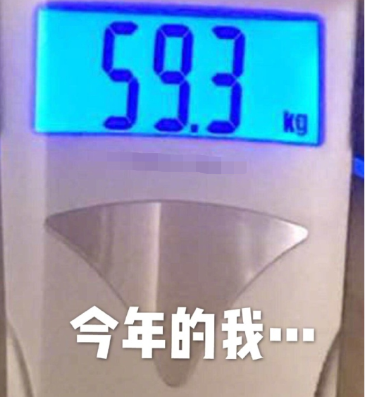 有一种体重叫女明星的120斤!刘涛健身房打卡,锁骨明显腰身仍纤细