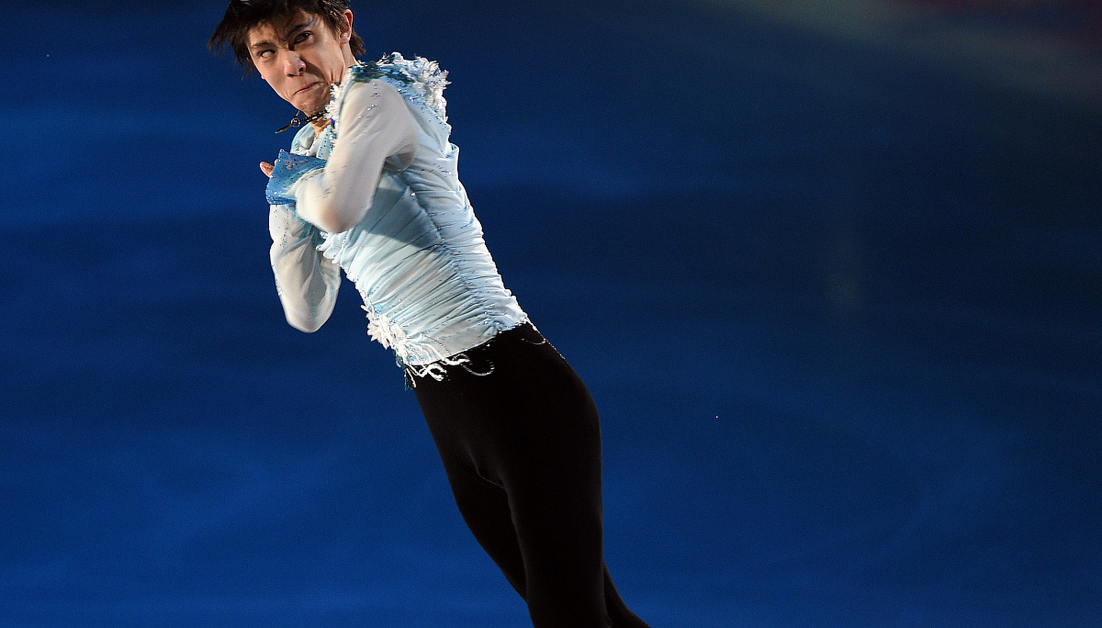 羽生结弦,这位日本的花样滑冰王子,近日震惊了全球冰迷.