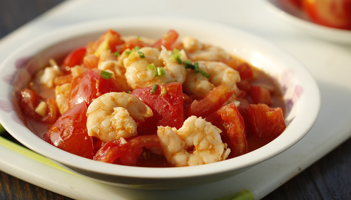 教给你创新菜品西红柿炒虾仁,简单易学又好吃