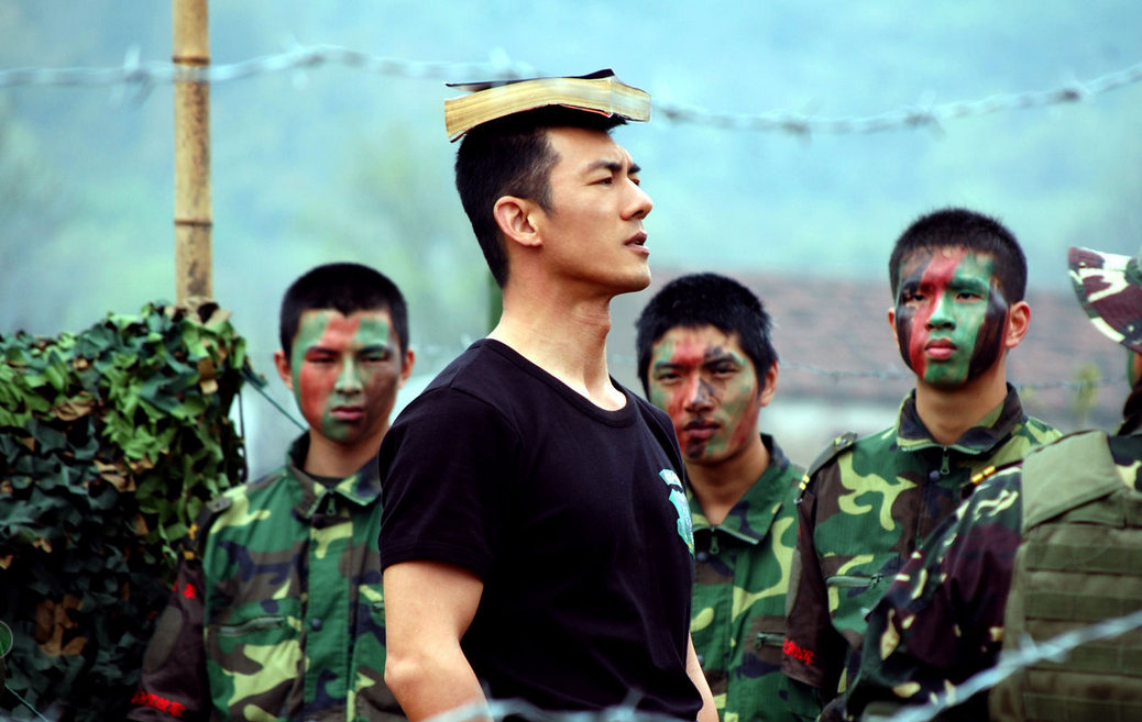 《狙击手》大卖850万!豆瓣评分仅5.2,任天野成亮点