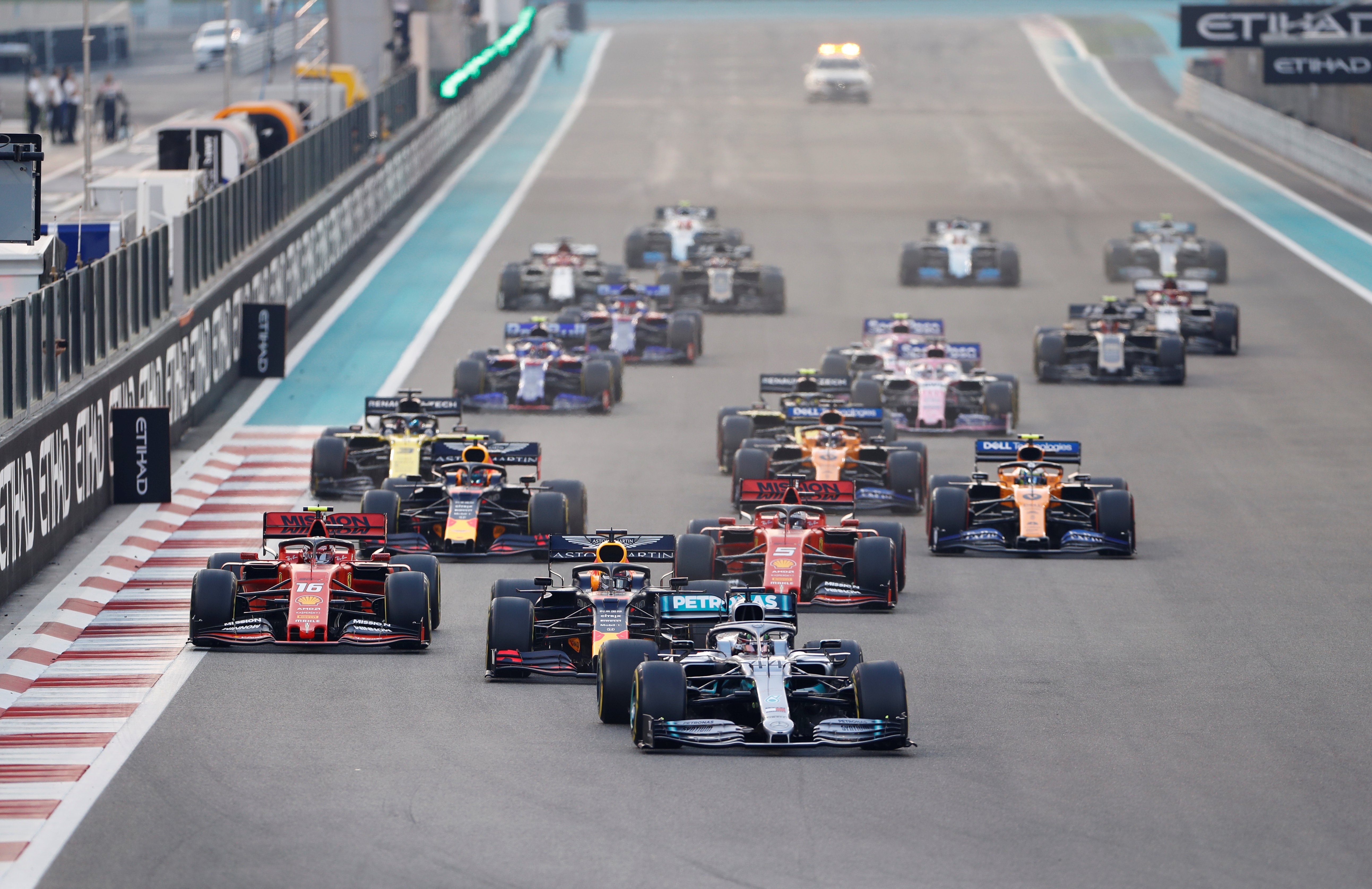 赛车——f1阿布扎比大奖赛:汉密尔顿夺冠(27)
