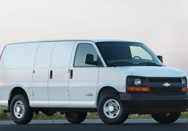 越野必选的旅行车,雪佛兰express conversion van,你喜欢吗?