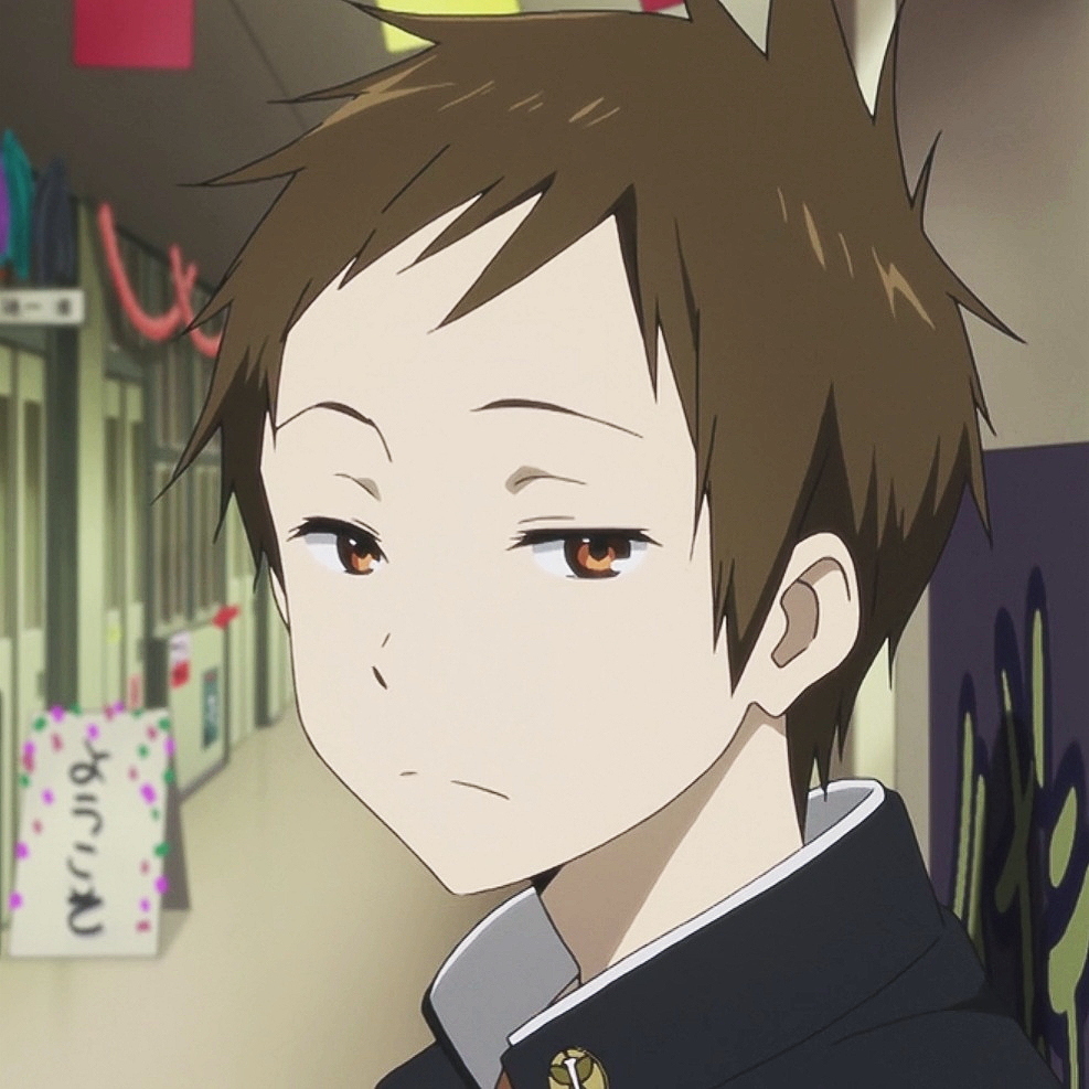 福部里志是神山高中一年级d班的男生,既是古典部的也是手工部的,还