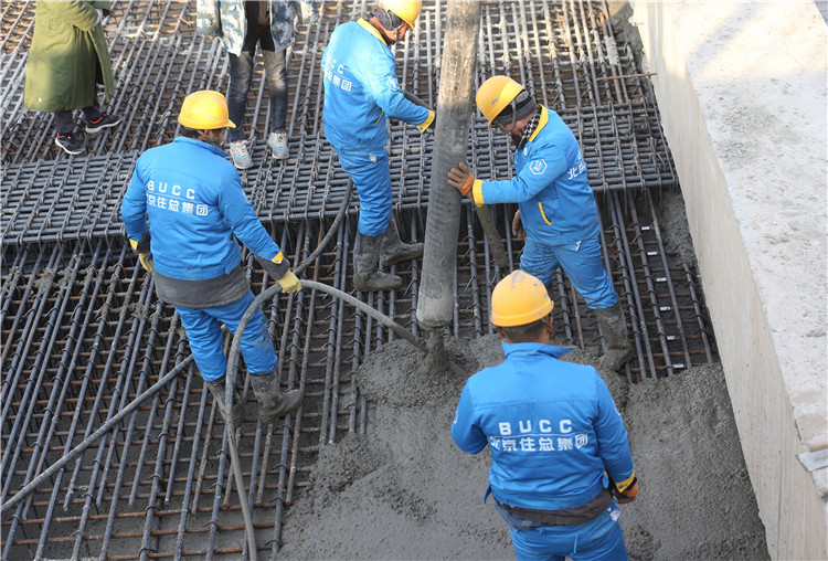 八通线南延工程施园站成功封顶