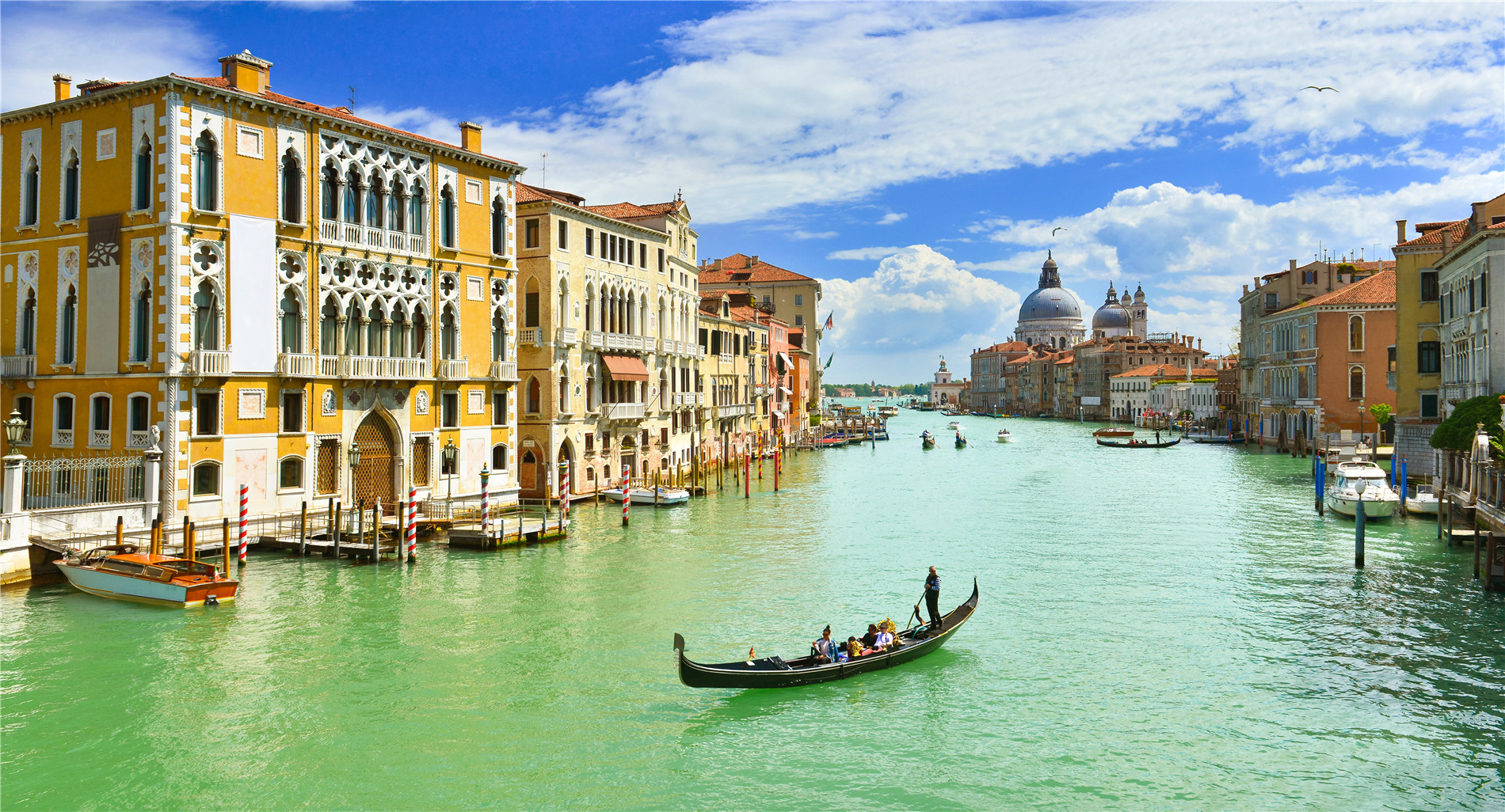 威尼斯的水城如此美丽,沉浸在水的世界里,爱上这座城