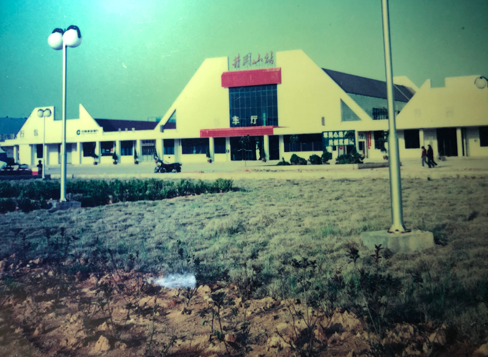 江西泰和火车站新站房今日启用