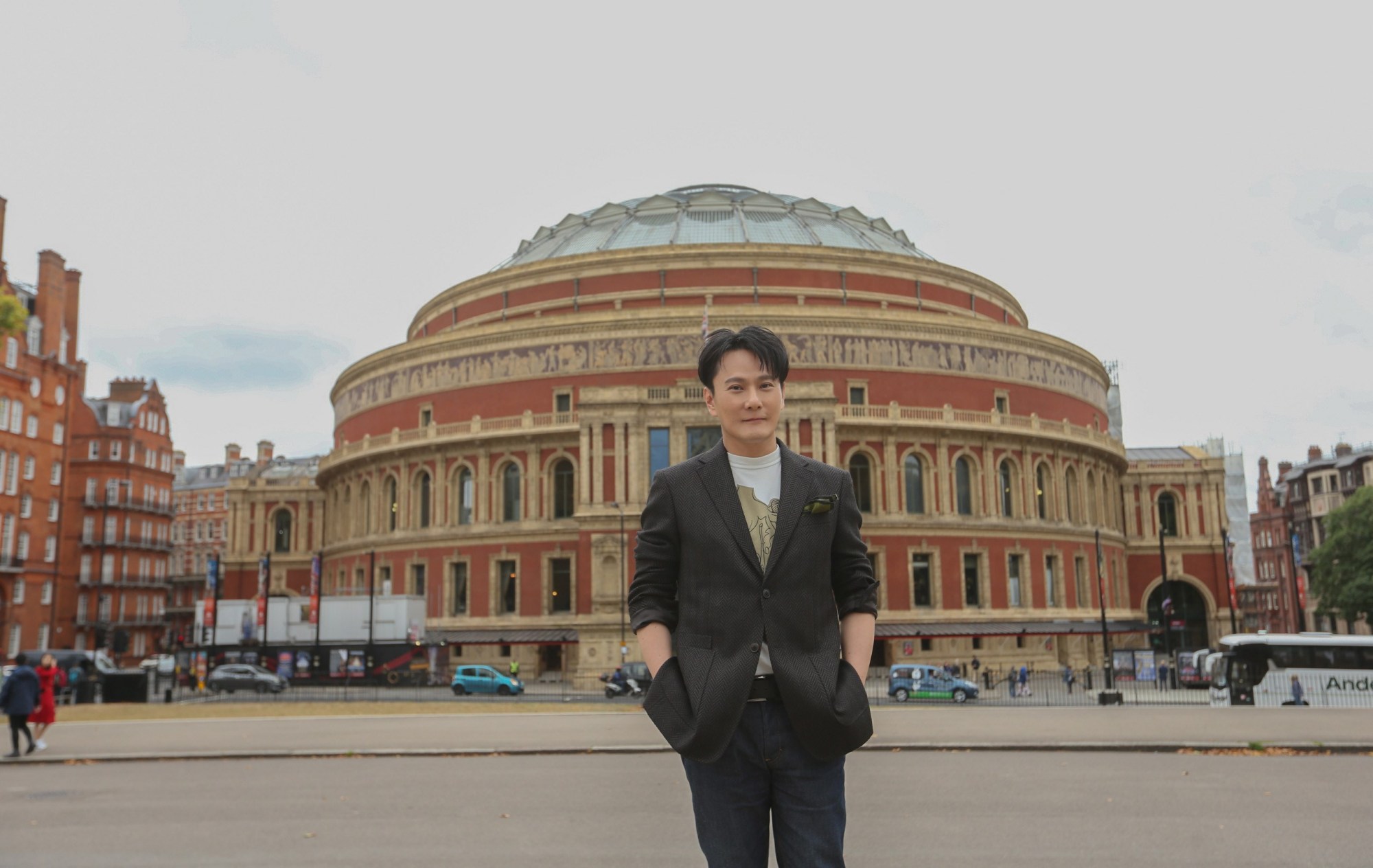 张信哲英国开唱第一人 2020更上层楼 唱进皇家阿尔伯特厅