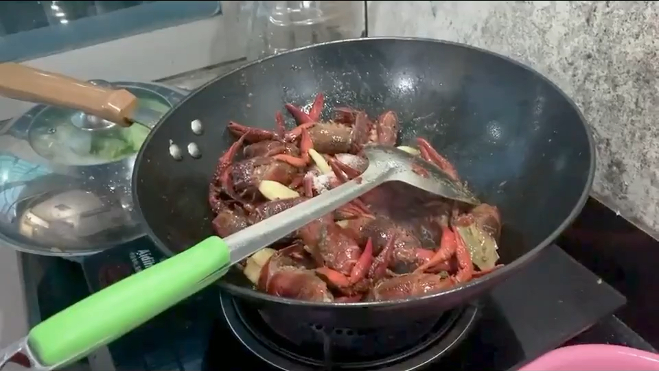 湖北潜江油焖大虾