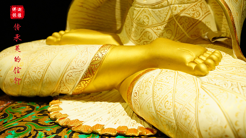 震撼之美——绝美的尼泊尔泥金彩绘弥勒佛