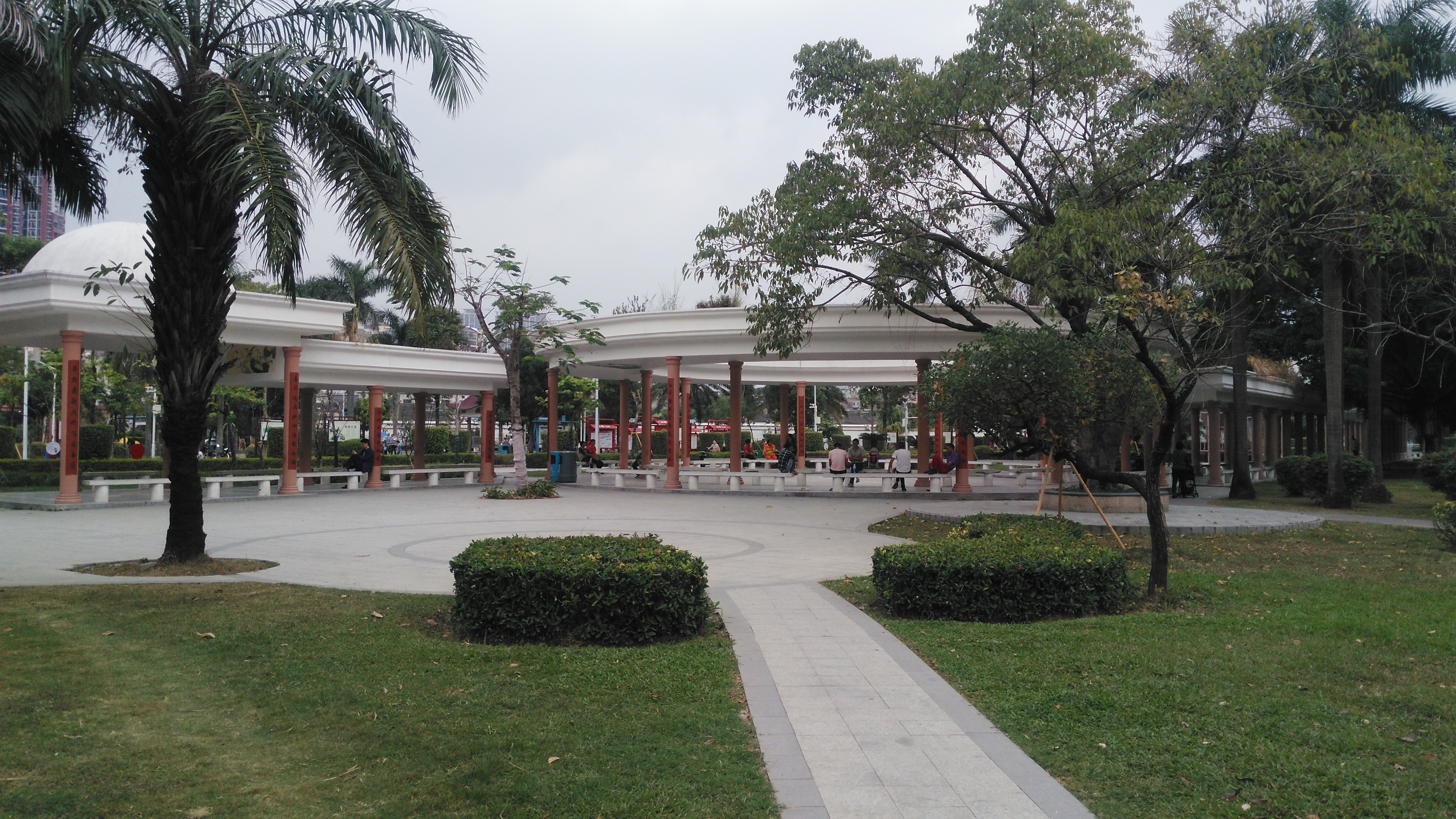 深圳龙岗新生文化广场你去过吗?带你去走走啦