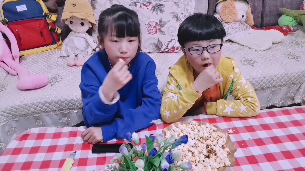 五毛钱的玉米粒,霹雳啪啦炸一锅爆米花,孩子说妈妈真是会持家