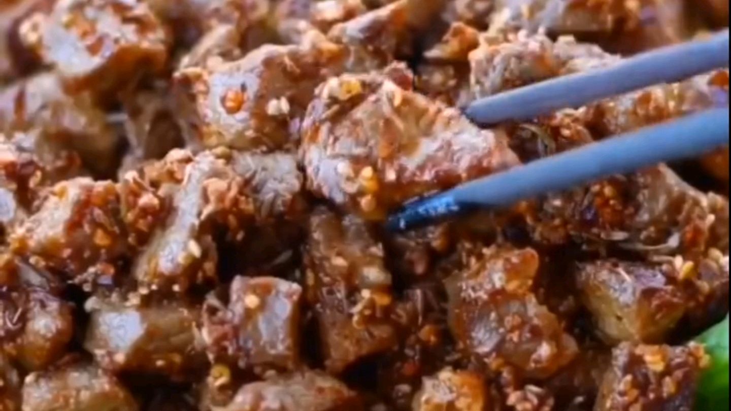 韩国最喜欢吃的孜然羊肉放生抽料酒鸡蛋清腌制10分钟更鲜嫩好吃