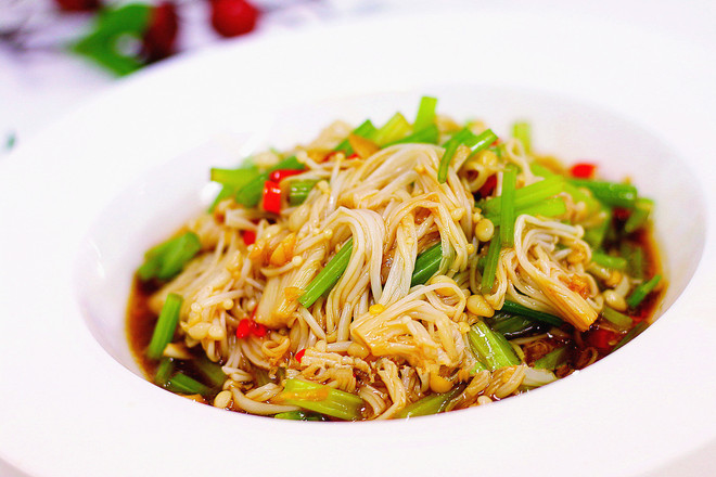 金针菇就要和它一起吃,不炒拌一拌就好,每次拌的都不够吃!