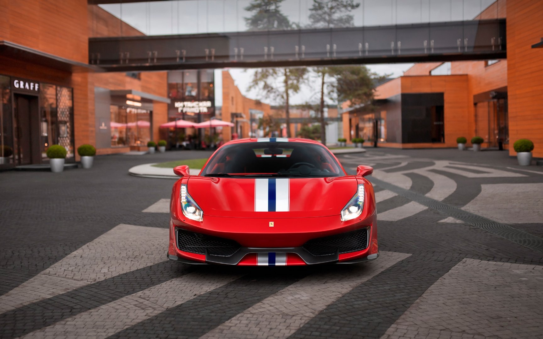 完全可以媲美458 sp,法拉利488 pista真心帅!