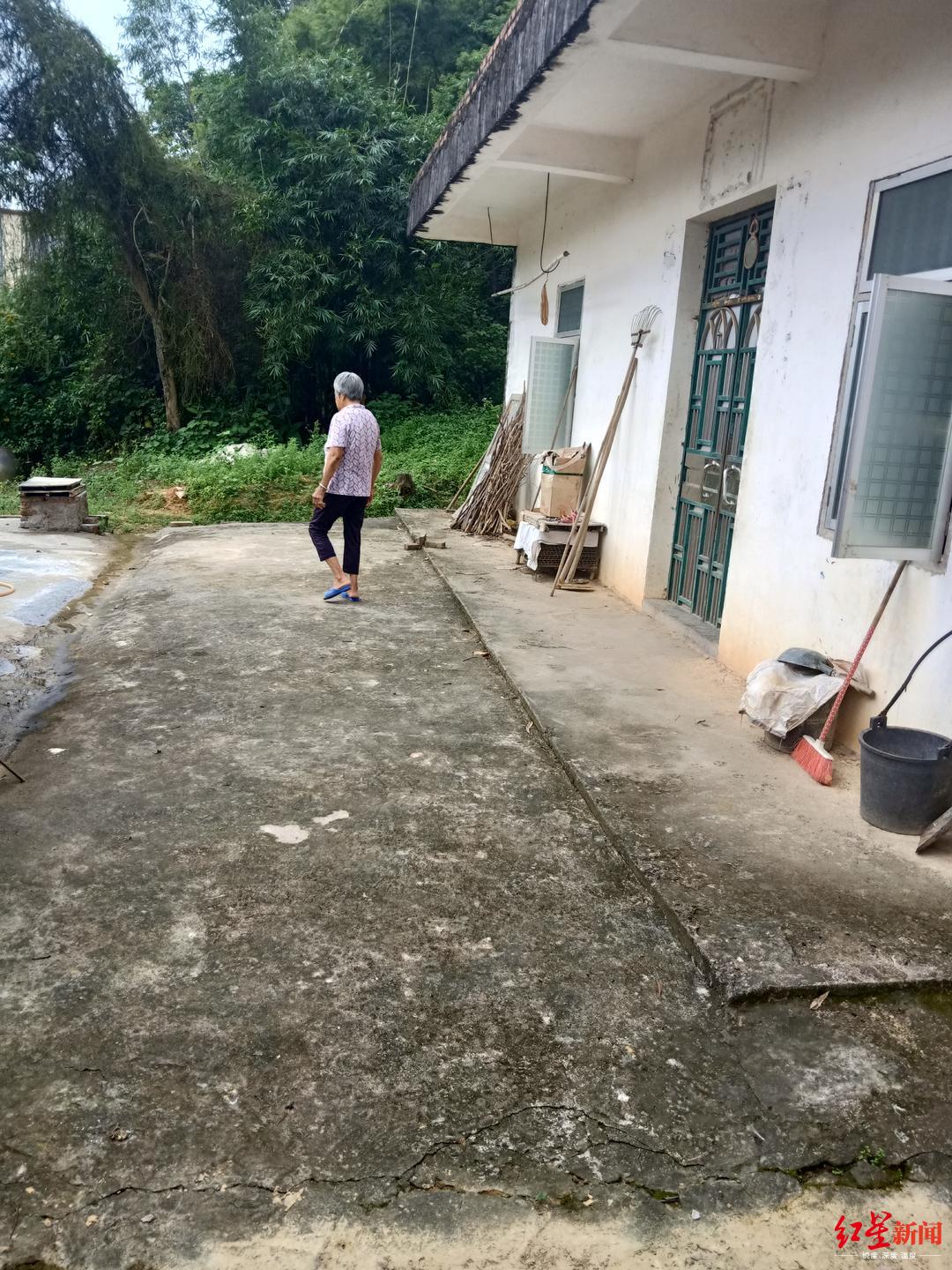 带走章子欣的两租客 十多年前就开始向亲人行骗