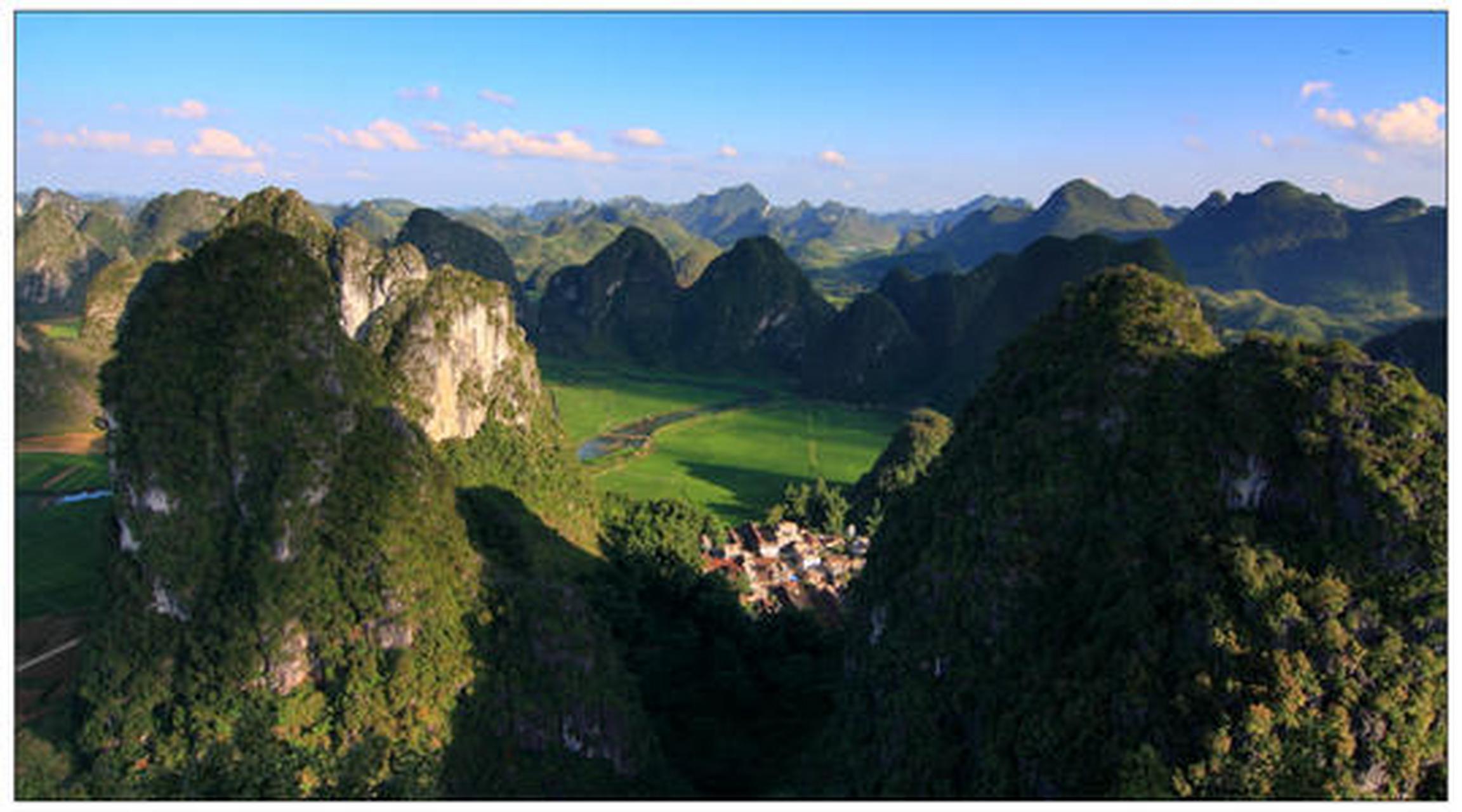 旅遊攻略# 古龍山峽谷群:在百色好玩的地方排行榜中古龍山峽谷群室換