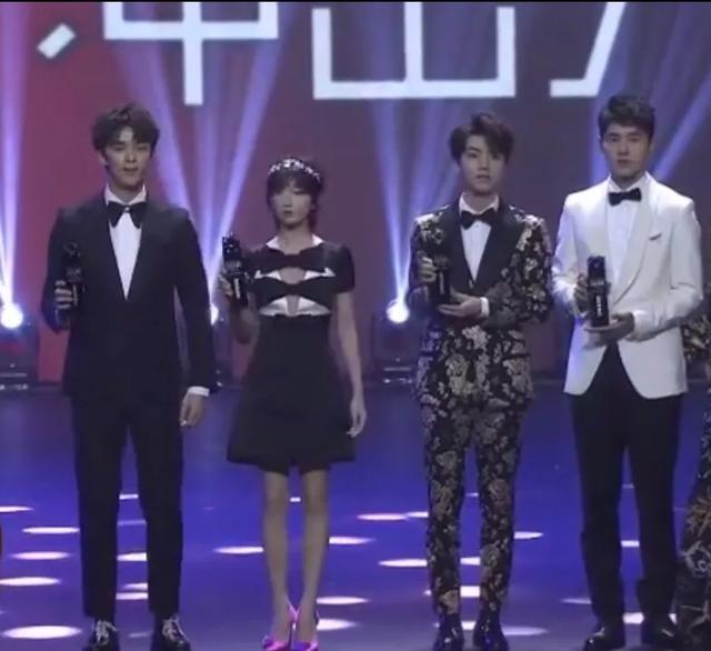 王俊凯吴磊刘昊然首次同框颜值爆表 网友:神仙同框