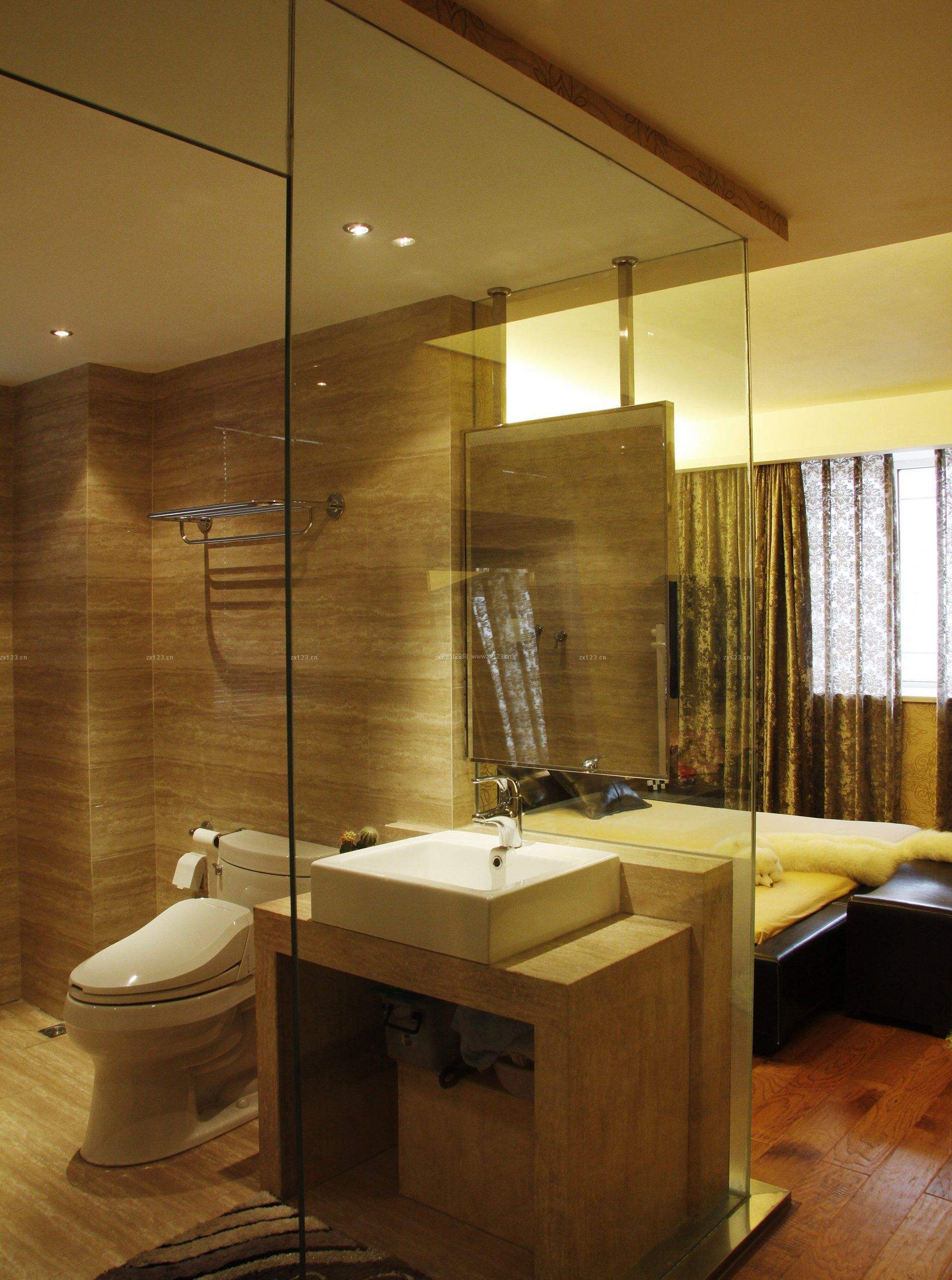 为啥酒店的卫生间要做成"透明"的?以前误会了,才知好处这么多