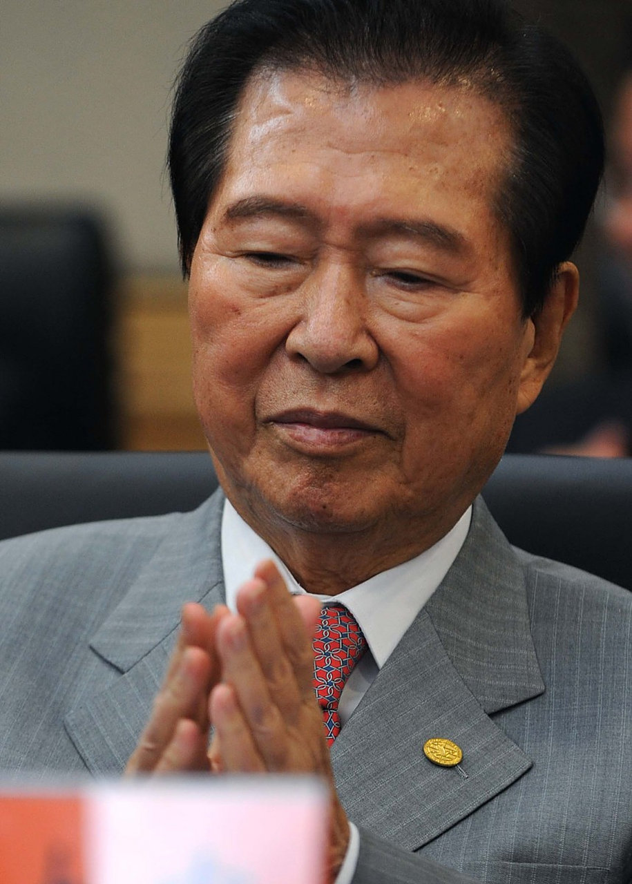 1973年8月8日,韩国前总统金大中在日本遭绑架.