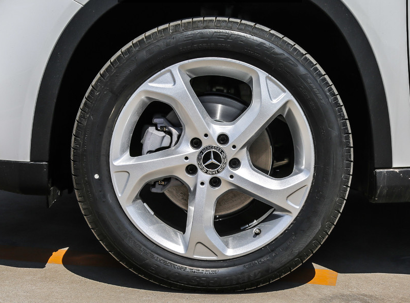 关于这款奔驰gla级 200 时尚型的外形讲解