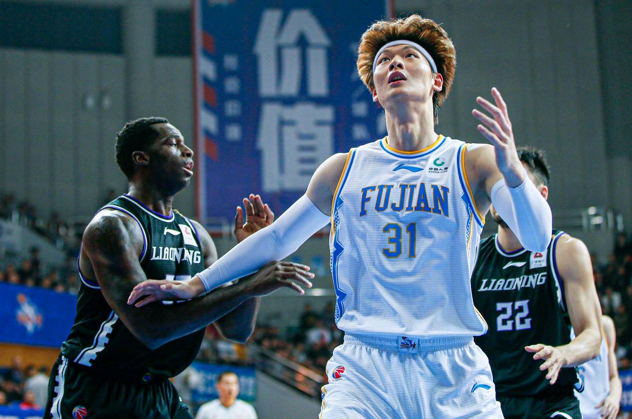 cba今晚上演四场大战!京鲁交锋内线对决,王哲林陈林坚复仇山西!