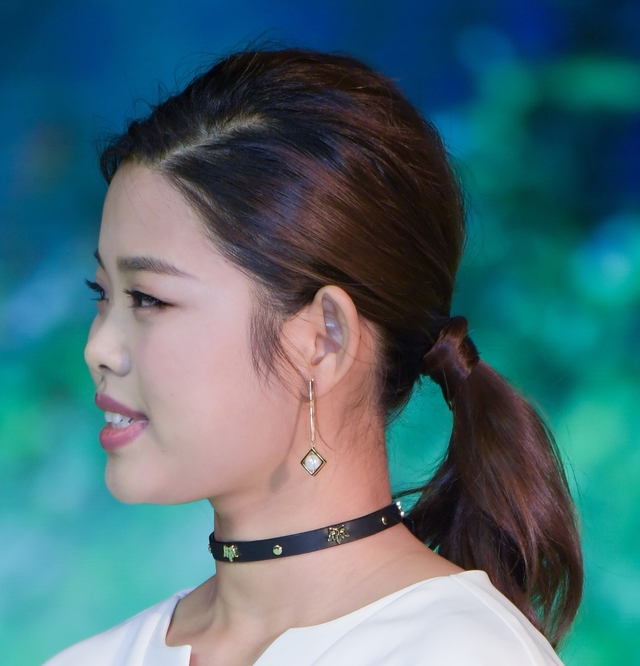 王莎莎近照,曾被指为"最丑童星"