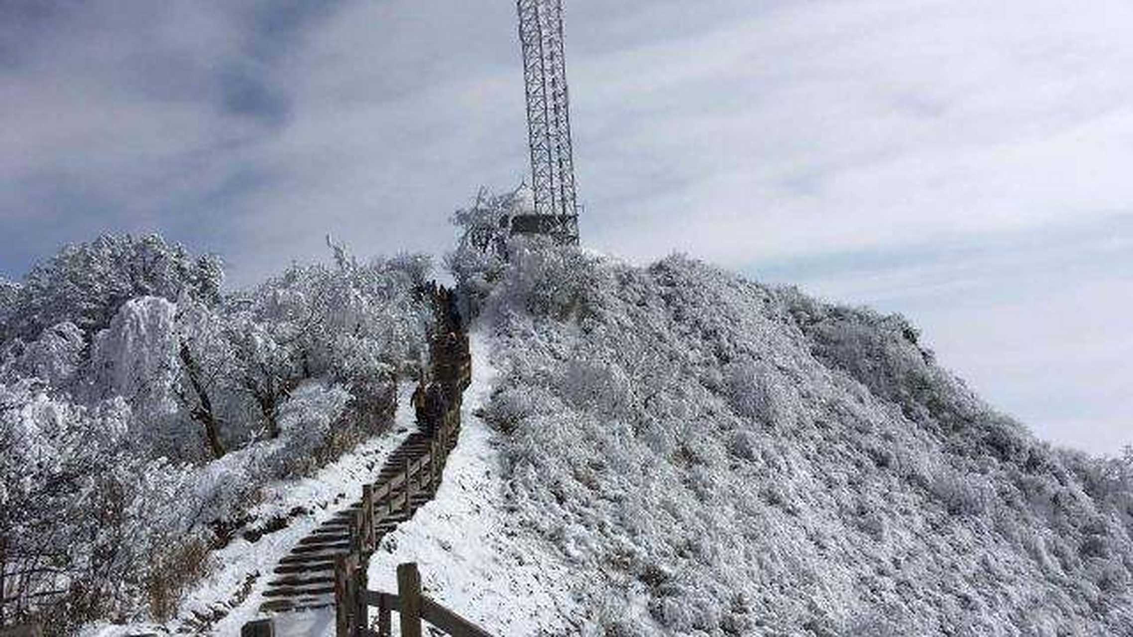 西岭雪山风景区(西岭雪山风景区天气)