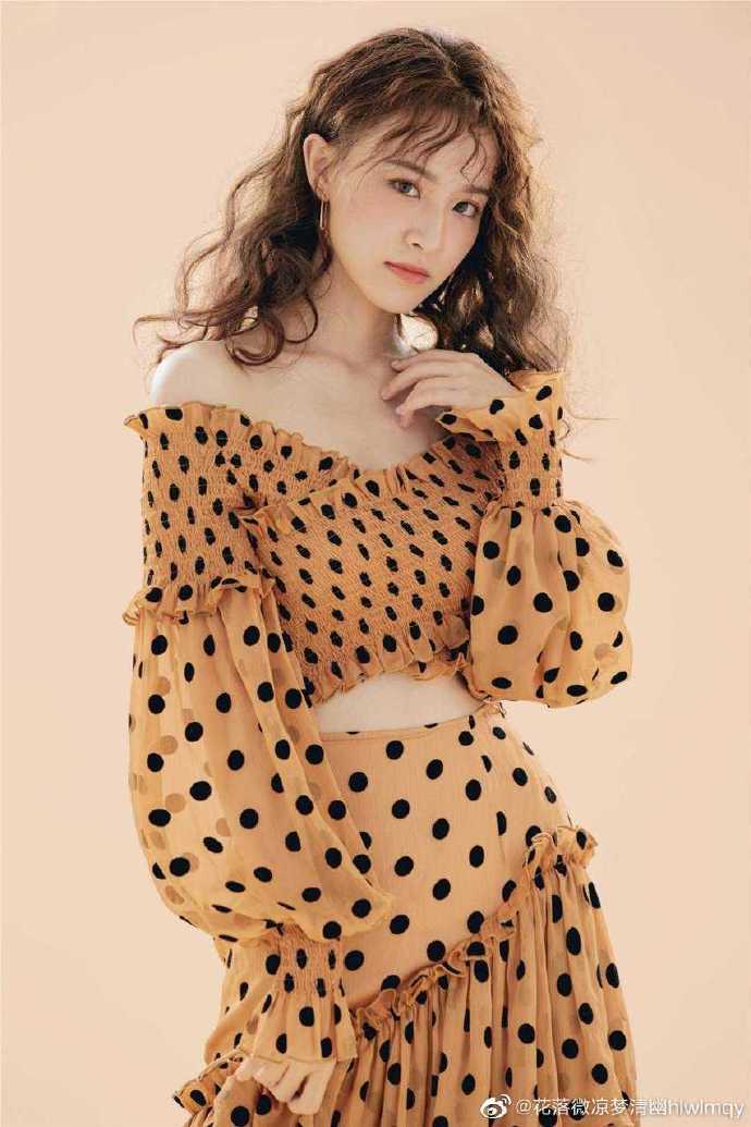 在家办公是种什么样的体验# #一起来看梁婧娴# #梁婧娴绝代双骄